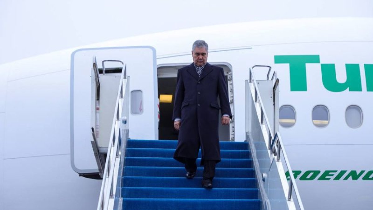 Астанаға Гурбангулы Бердімұхамедов келді