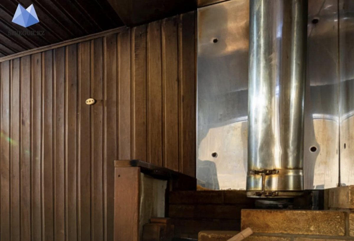 Кокшетауцы испортили имущество бани, но вместо возмещения ущерба избили хозяина