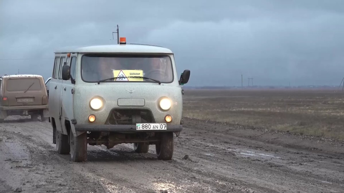 БҚО-дағы жолдың тең жарымында асфальт жоқ