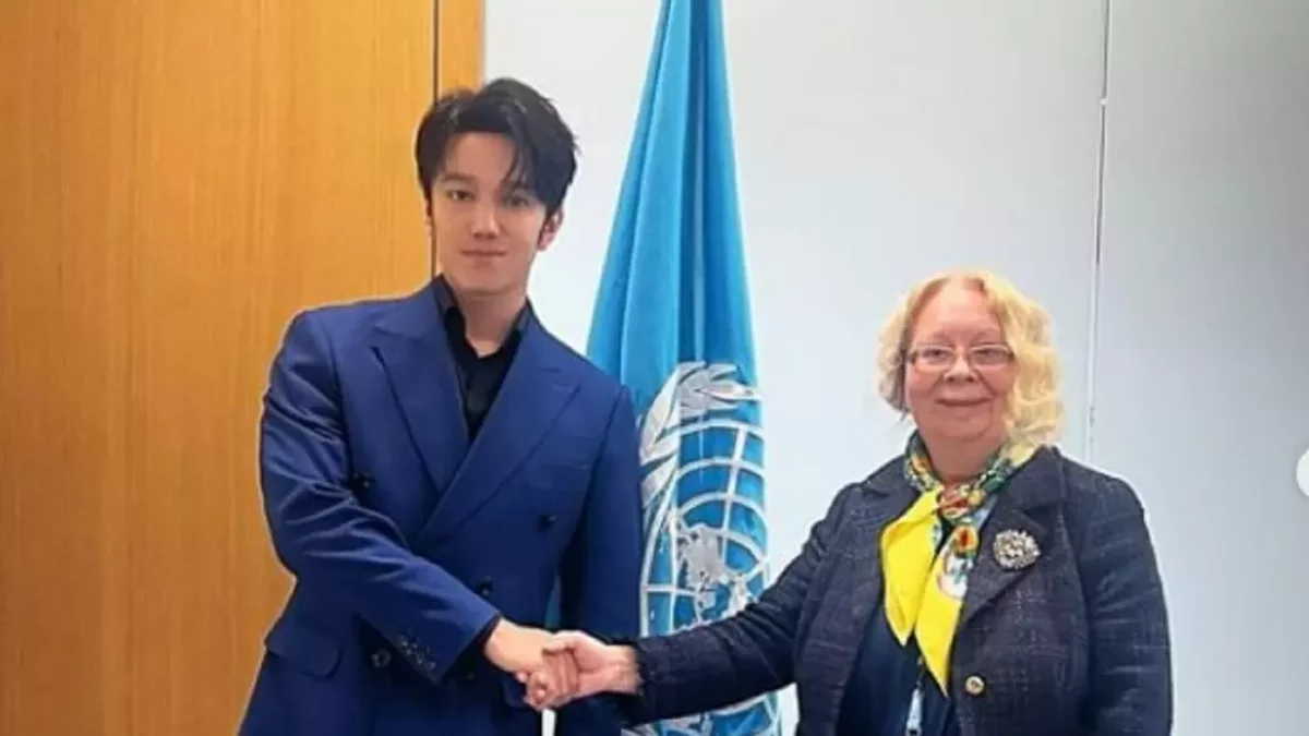 "Таңғажайып Женева қаласына бардым": Димаш Құдайберген БҰҰ женевалық филиалының басшысымен кездесті