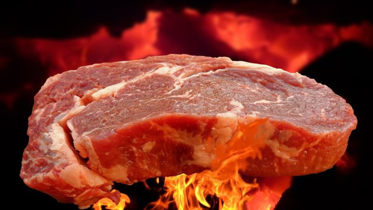 Қазақстанда сиыр етінің бағасы түсе ме – экономика министрі жауап берді