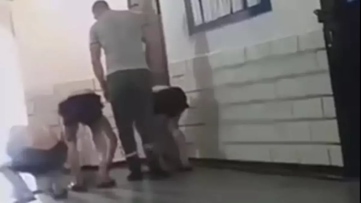 ҚАЖД сотталушылардың еден жуып жатқан сәті түсірілген видеоға пікір білдірді