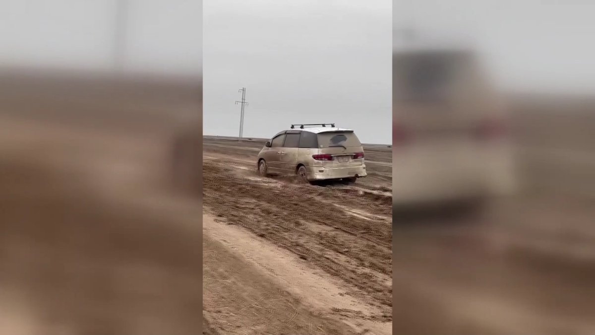 Западноказахстанские водители ежедневно застревают на дорогах из-за безответственных подрядчиков