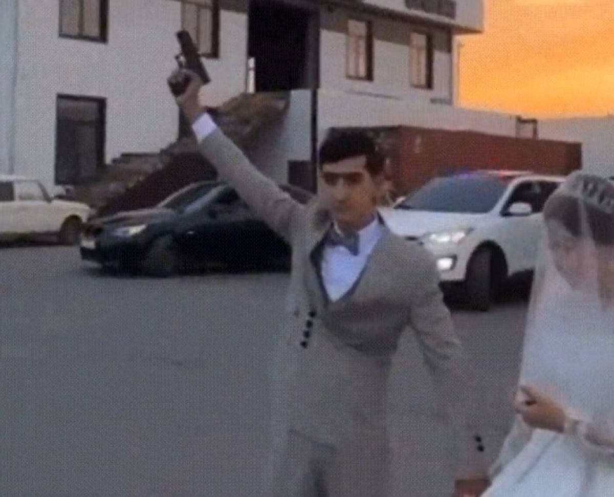 Түркістан облысында үйленіп жатқан жігіт оқ атты