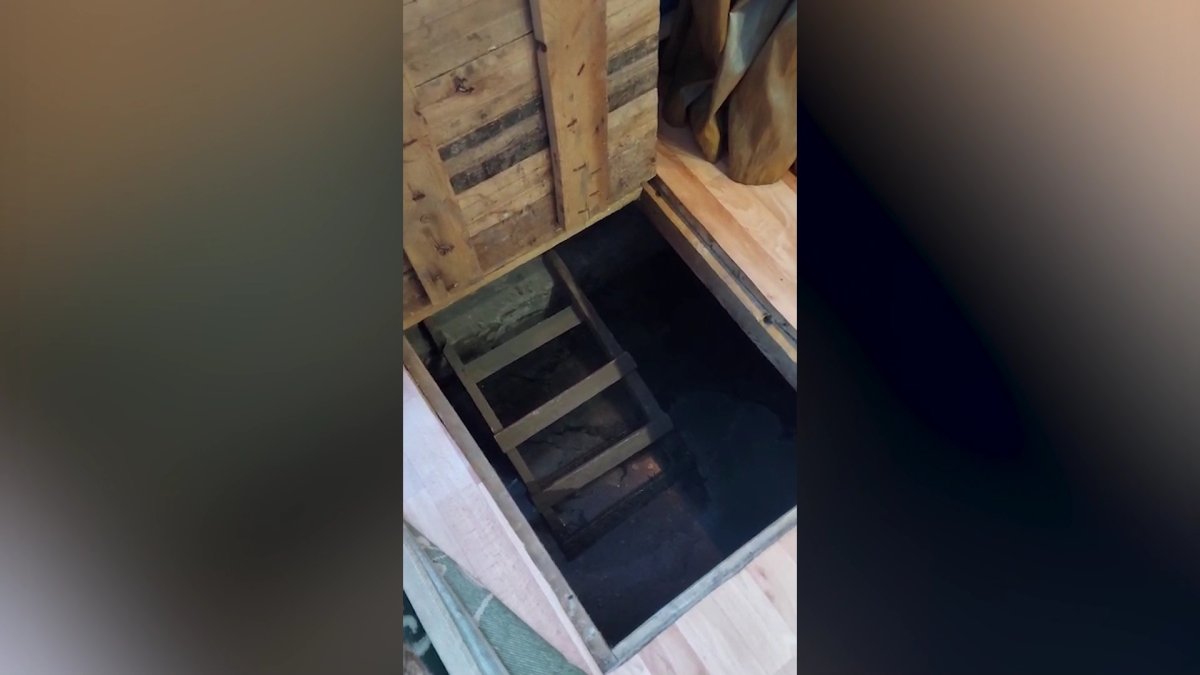 Павлодар облысының Ақсу қаласында үйлерді кәріз суы басып қалды