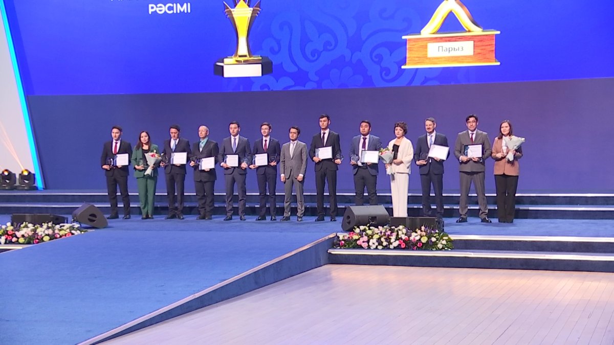 Президент «Алтын сапа» байқауының жеңімпаздарын марапаттады