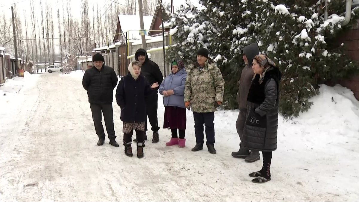 Топим снег»: в Алматинской области жители села в морозы остались без воды -  Телеканал «Астана»