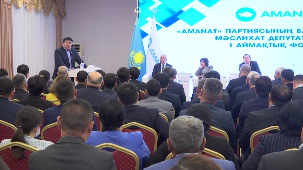 Партийцы отчитались об исполнении предвыборных программ в регионах
