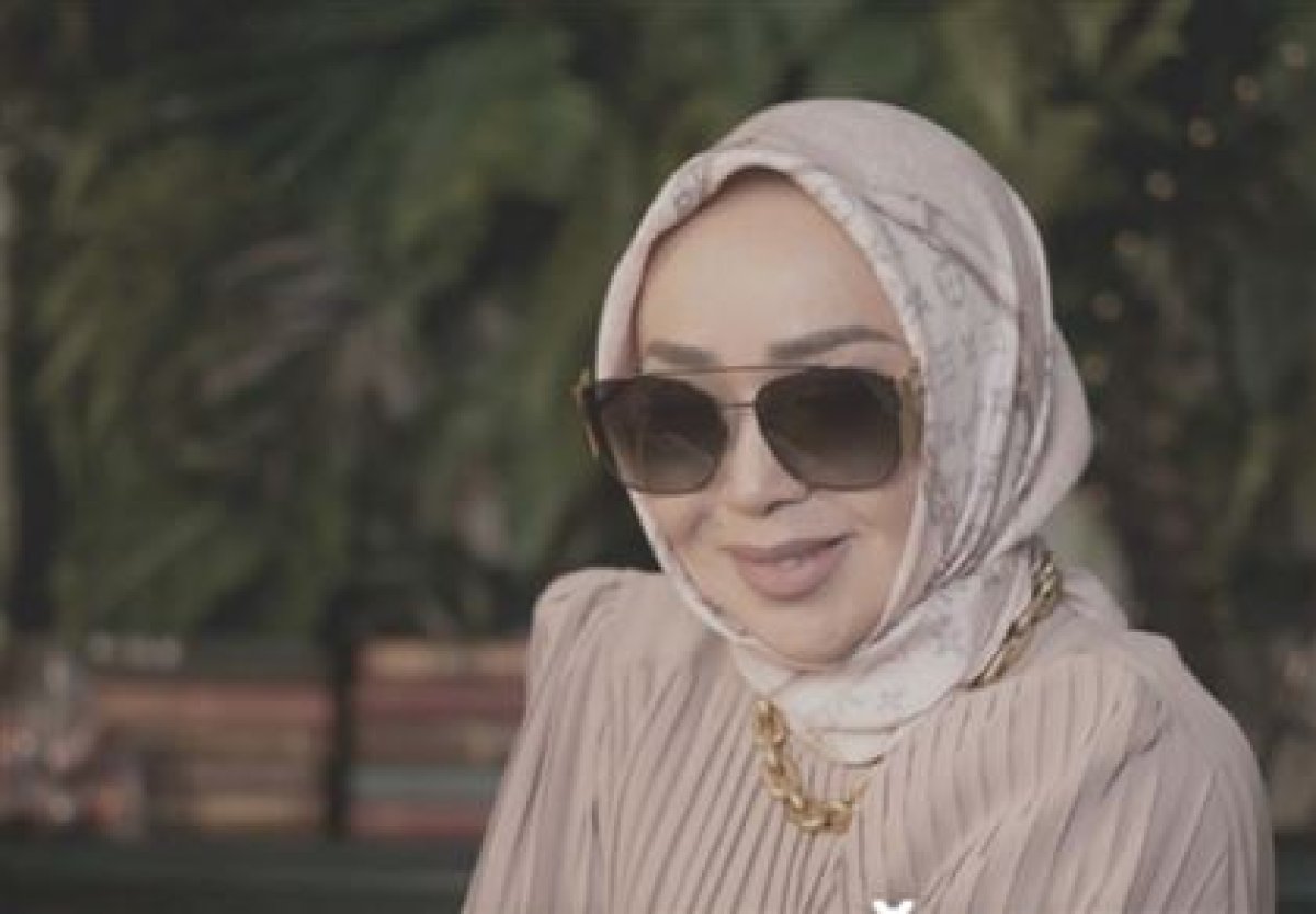 "Гипноз пайдаланады": Халық Айнұр Тұрсынбаеваның тренингі жайлы