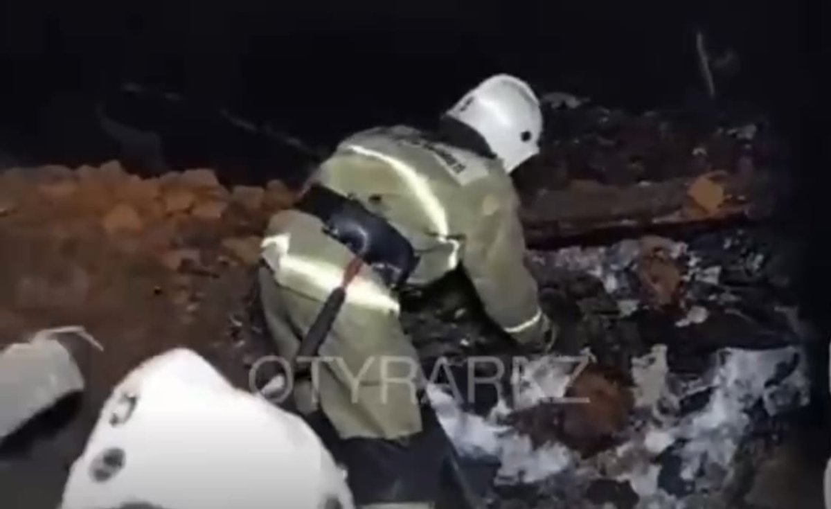 Тело студента извлекли из-под завалов дворца культуры в Шымкенте