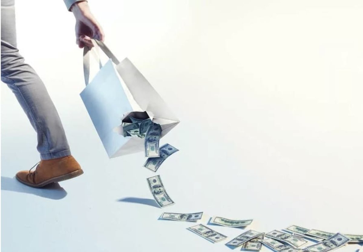 У Стрельцов дыры в бюджете, у Дев - свидания: что сулят звёзды 2 декабря