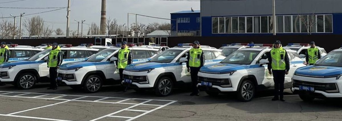 Казахстанская полиция пересаживается на электрокары