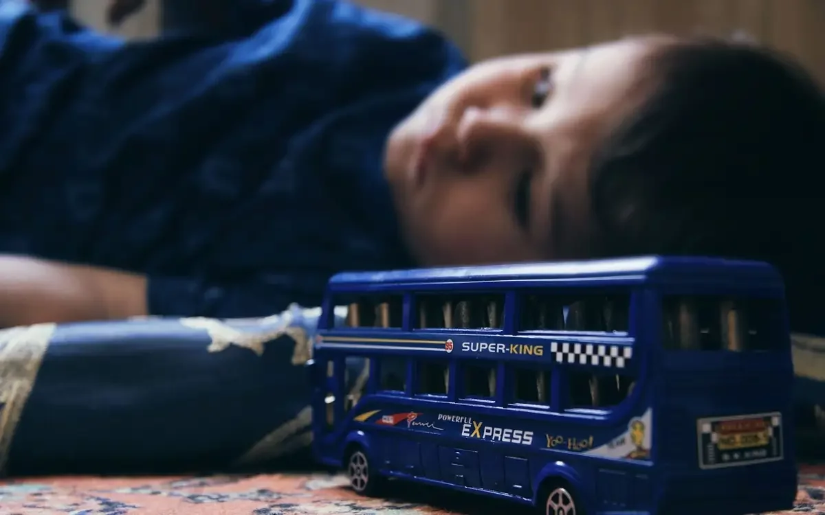 Әзербайжан билігі денсаулығына қауіп төнген баланы ата-анасынан алып қоймақ