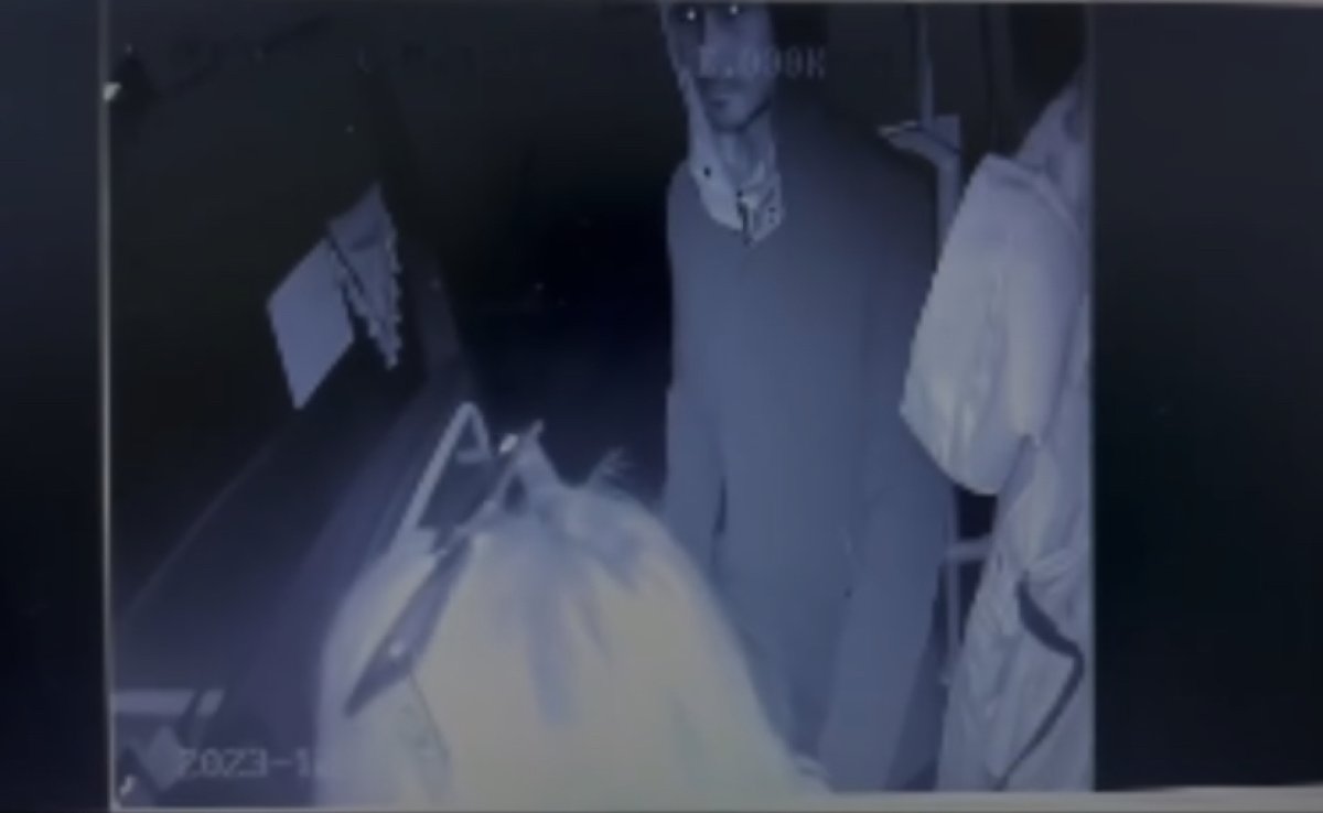 Видео нападения пассажира на водителя алматинского автобуса появилось в сети