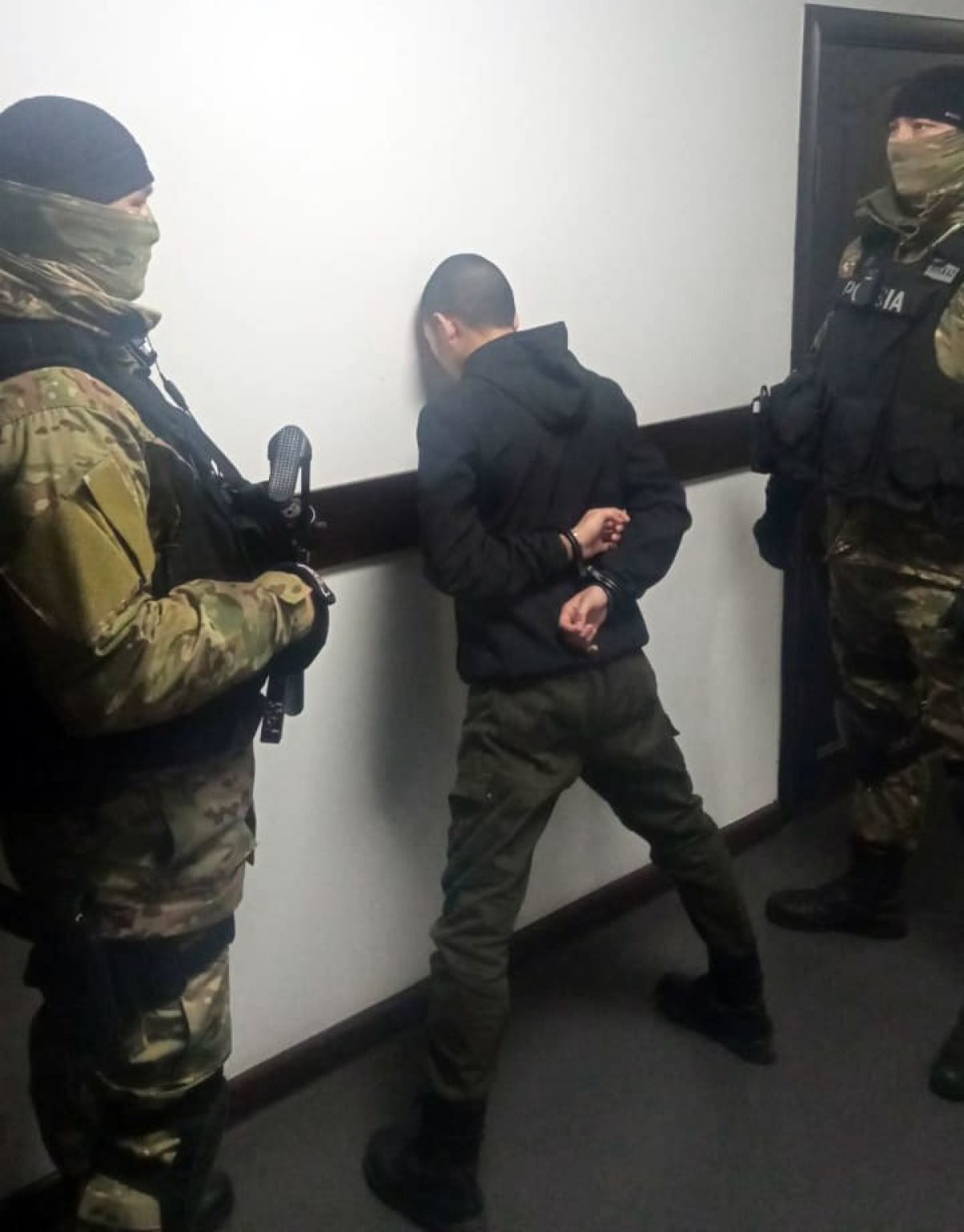 18-летнего радикала задержал КНБ
