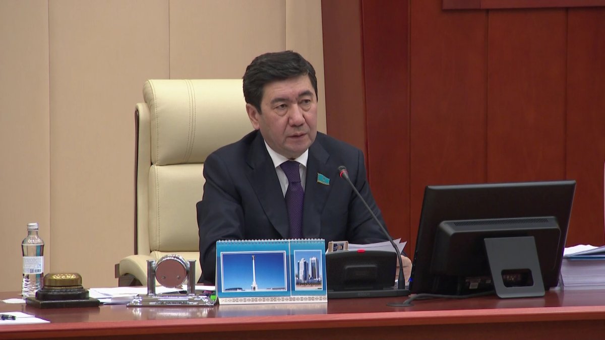 «Депутаттық сауалдың деңгейі жаңа сатыға көтерілді»,- Е.Қошанов