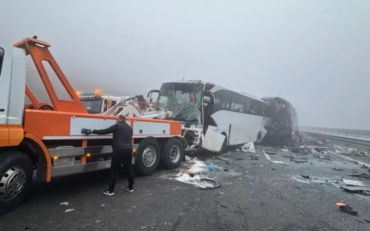 Түркияда ірі жол апатынан 10 адам қаза тапты