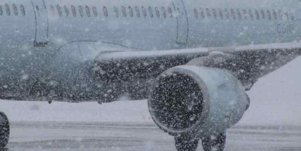 Самолет авиакомпании SCAT не смог приземлиться в Астане и вернулся в Алматы