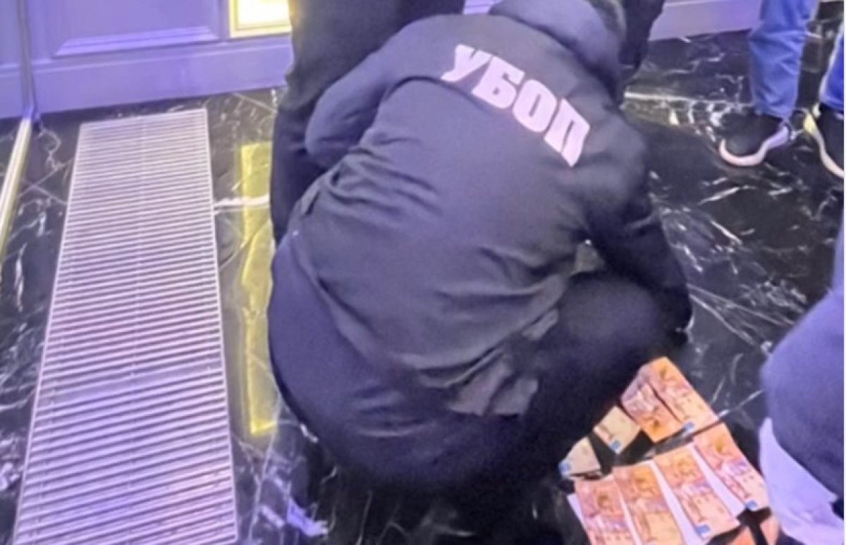 Сразу две спецоперации по задержанию вымогателей провели силовики ЗКО (ВИДЕО)