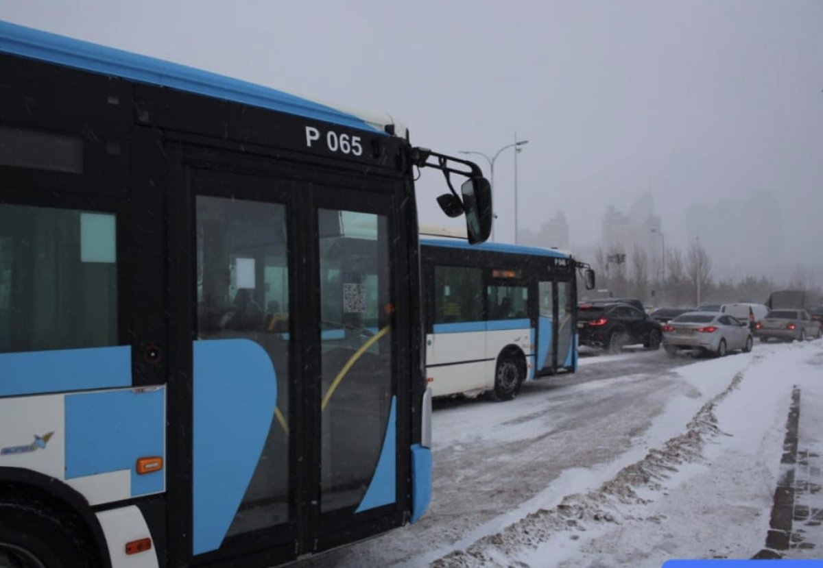 Пригородные автобусы отменили в Астане из-за непогоды