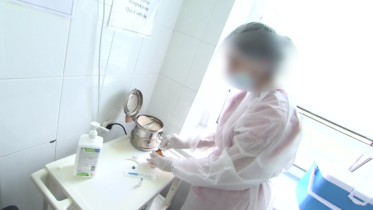 Причину смерти сотрудника КУИС в больнице выясняют в Караганде