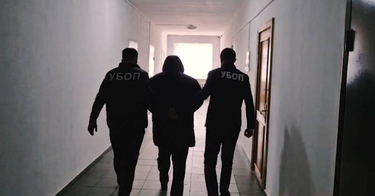 Блогер-вымогатель «заработал» на работниках поездов почти 50 миллионов тенге