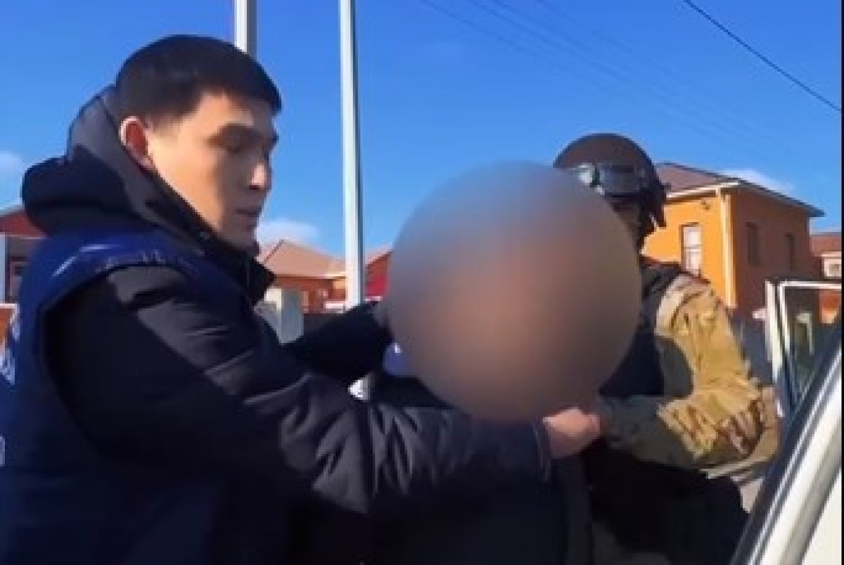 Сторонников деструктивного религиозного течения задержали за вымогательство в Атырау