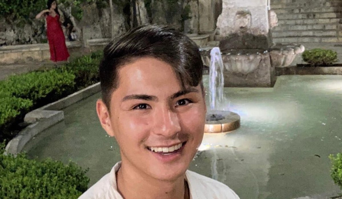 Усыновленный бельгийцами казахстанец просит помощи в поисках биологических родителей