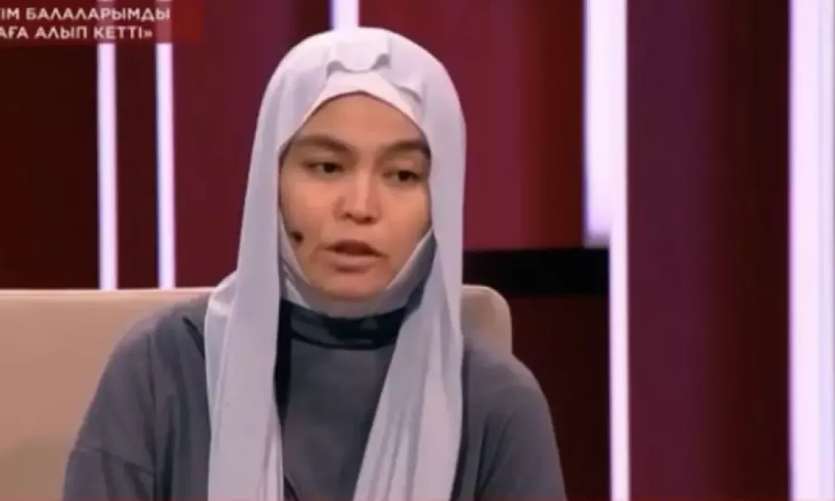 Брюнетка демалыста трахается болды. Орыс үйдегі жеке әуесқойлық порно.