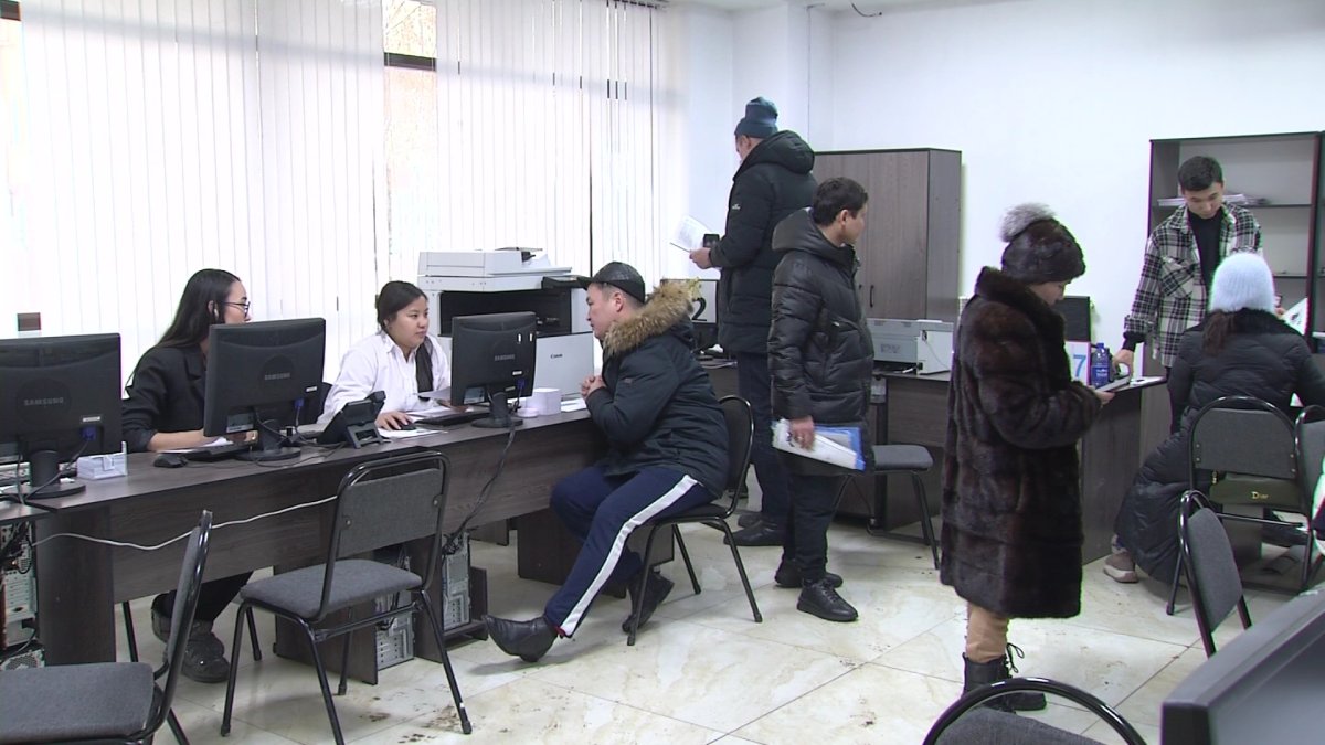 Елорда тұрғындары электр қуаты туралы түбіртектерге наразы