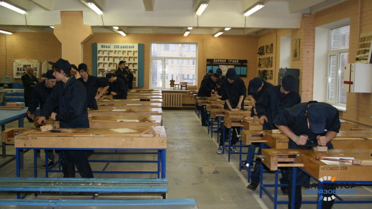 5 колледжей страны обучали студентов без лицензии