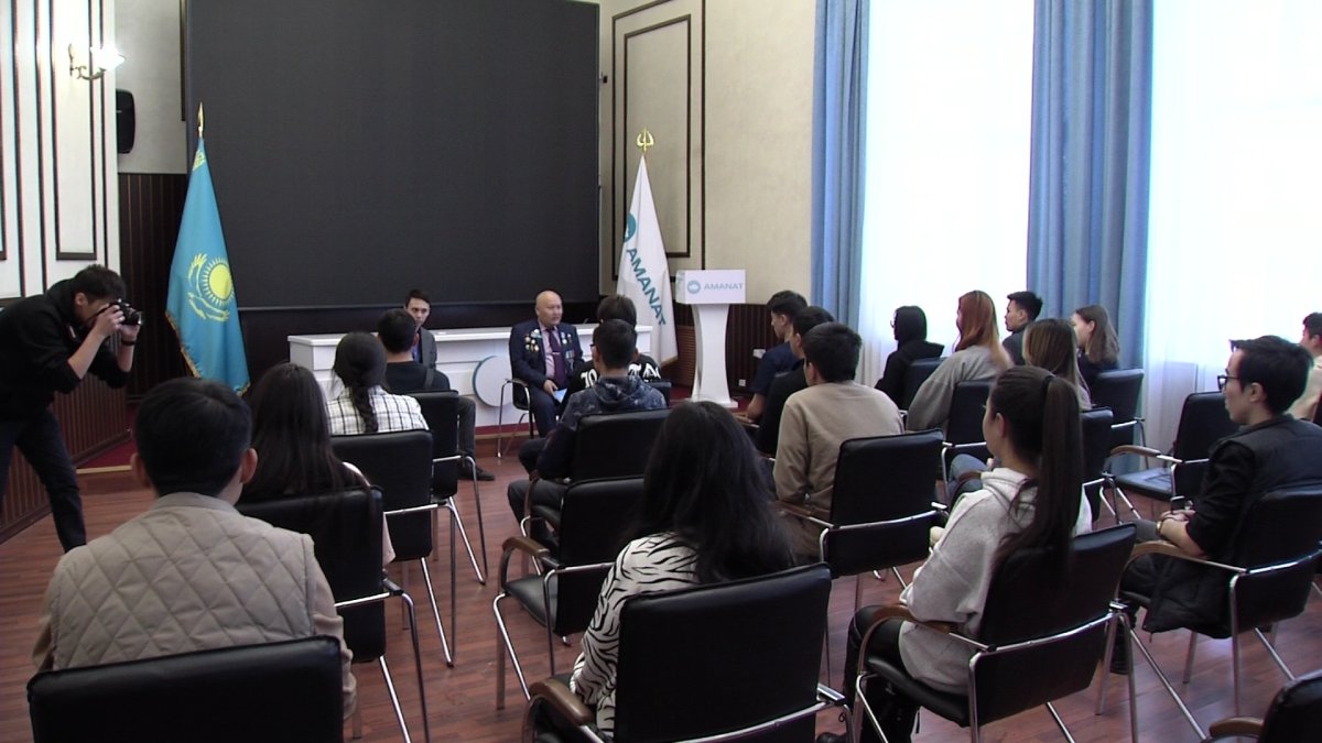 Воспоминания об Афгане: ветераны войны встретились со студентами