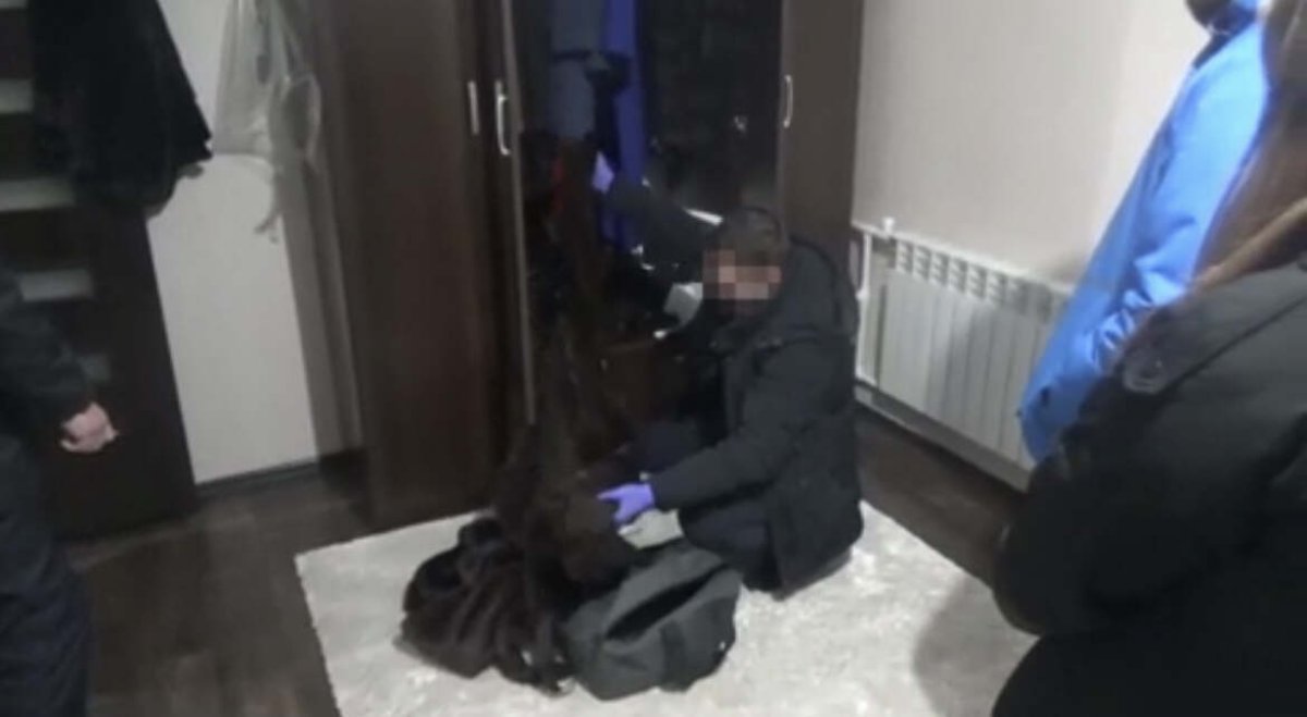 Серийные домушники грабили дома карагандинцев