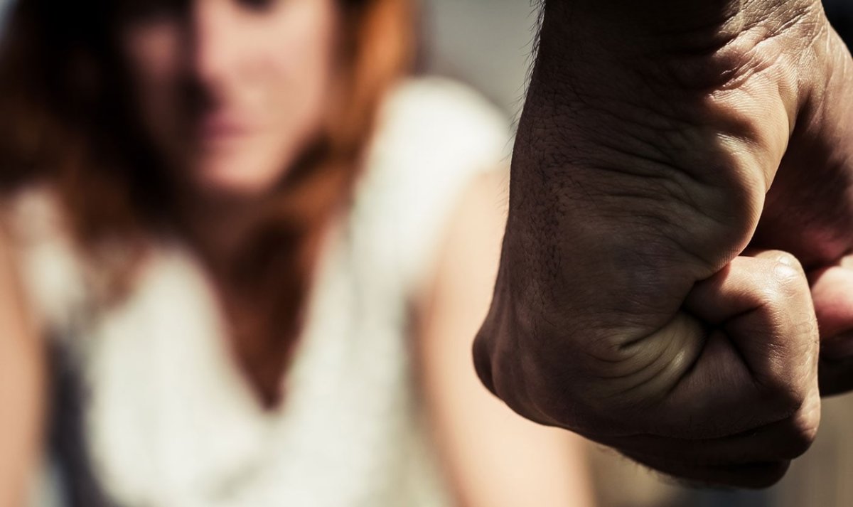 Более 4 тысяч казахстанцев заплатили штрафы или попали под арест за домашнее насилие
