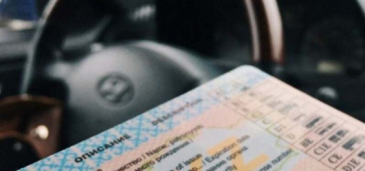 Түркістан облысында жүргізуші куәлігін алып беремін деп алдаған алаяқ ұсталды