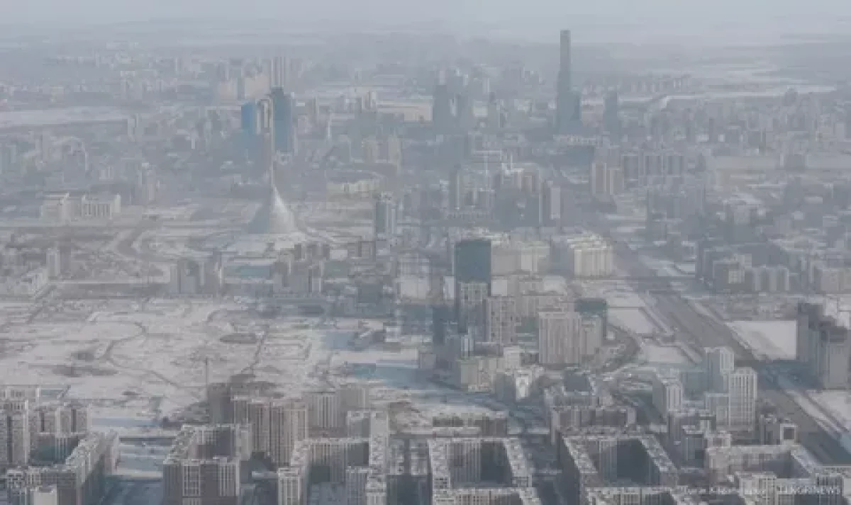 Астана әлі де «көк түтінге көміліп» тұр – Әлихан Смайылов