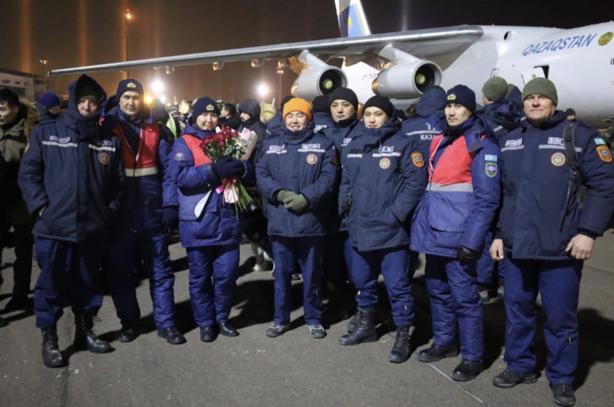 Работающим в Турции спасателям МЧС РК выплатят денежное вознаграждение