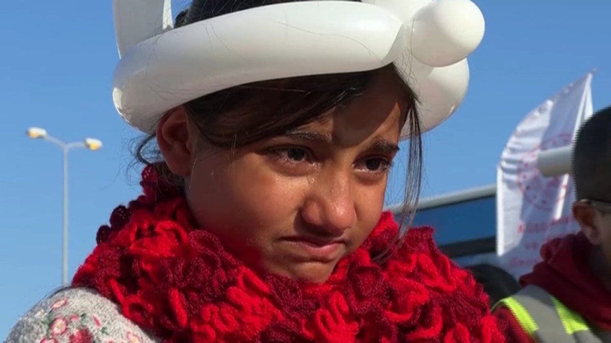 Почти две тысячи детей остались сиротами после землетрясений в Турции, - посол Турции в РК