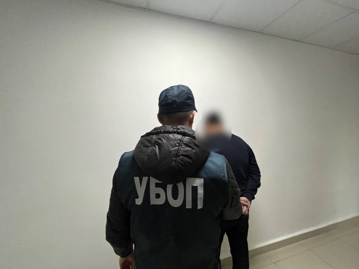 Туркестанец притворился девушкой и вымогал деньги у мужчин