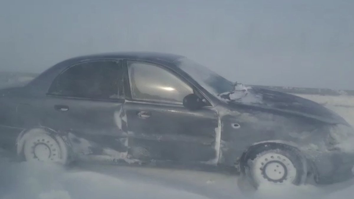 Свыше пятисот человек вызволили из снежного плена в Актюбинской области