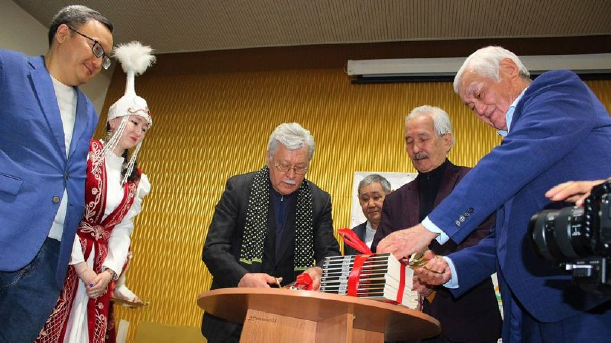 Алматыда "Күлпет" атты жаңа романның тұсау кесер рәсімі өтті