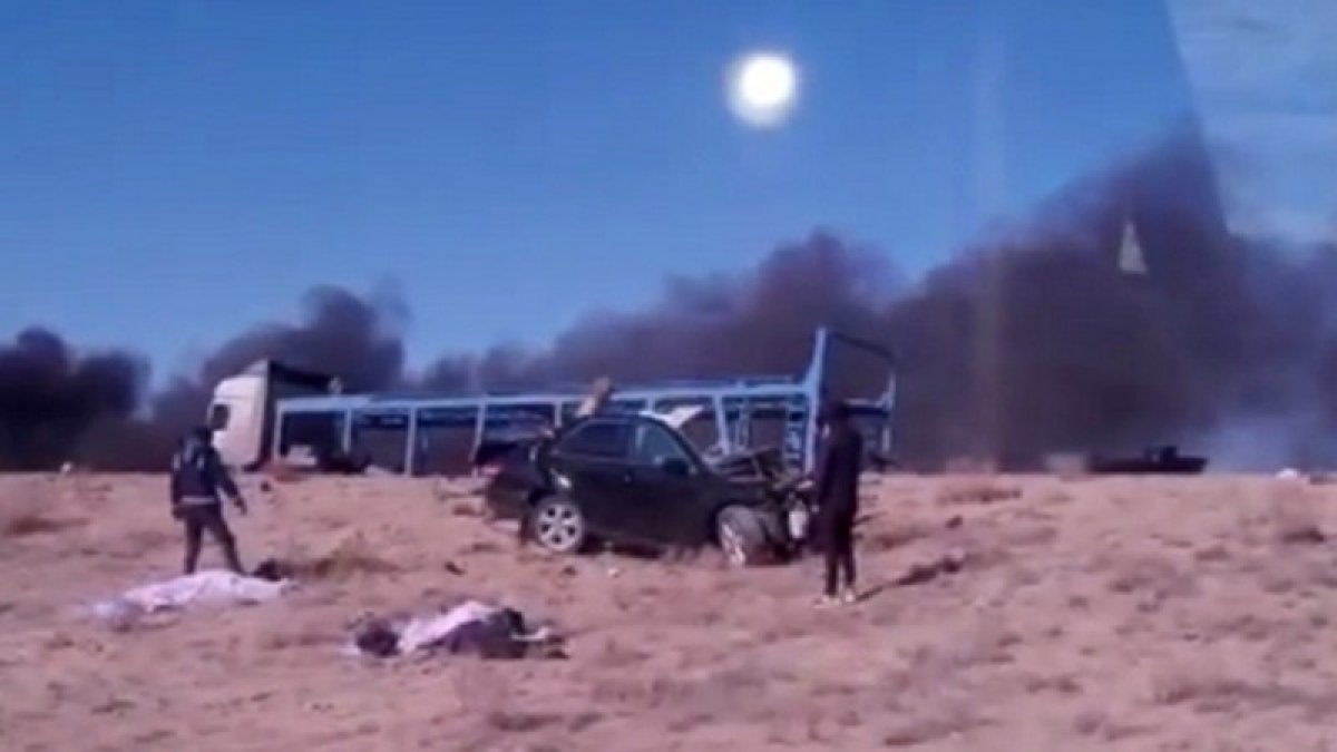 Маңғыстауда жол апатынан кейін көлік өртеніп, 4 адам қаза тапты