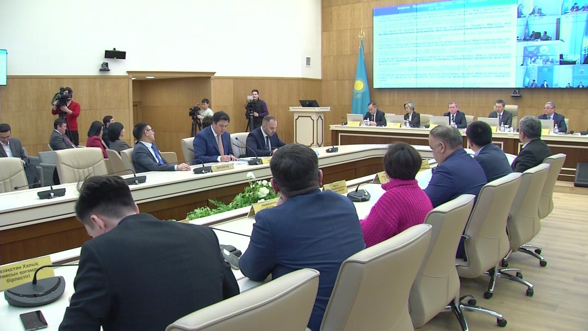 19 наурыз күні сайлаушылар 5 түсті бюллетень арқылы дауыс береді