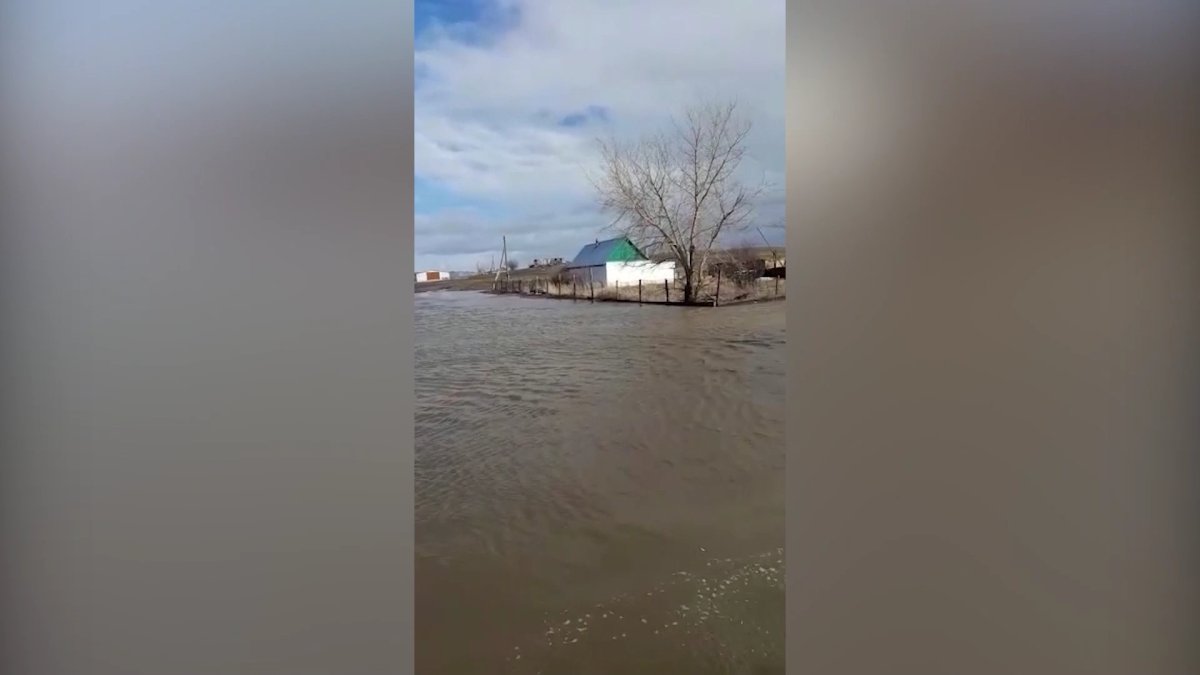 Более 700 тысяч казахстанцев могут пострадать от паводков, - МЧС РК