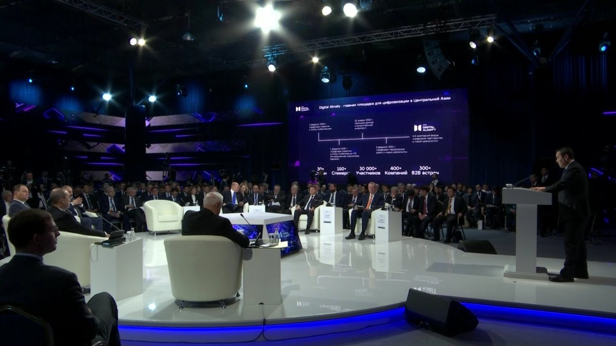 Перейти на трансграничный электронный документооборот предложил странам ЕАЭС Алихан Смаилов