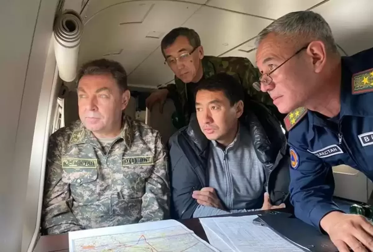 Министр Түркістан облысының су басқан аудандарын әуеден барлап шықты