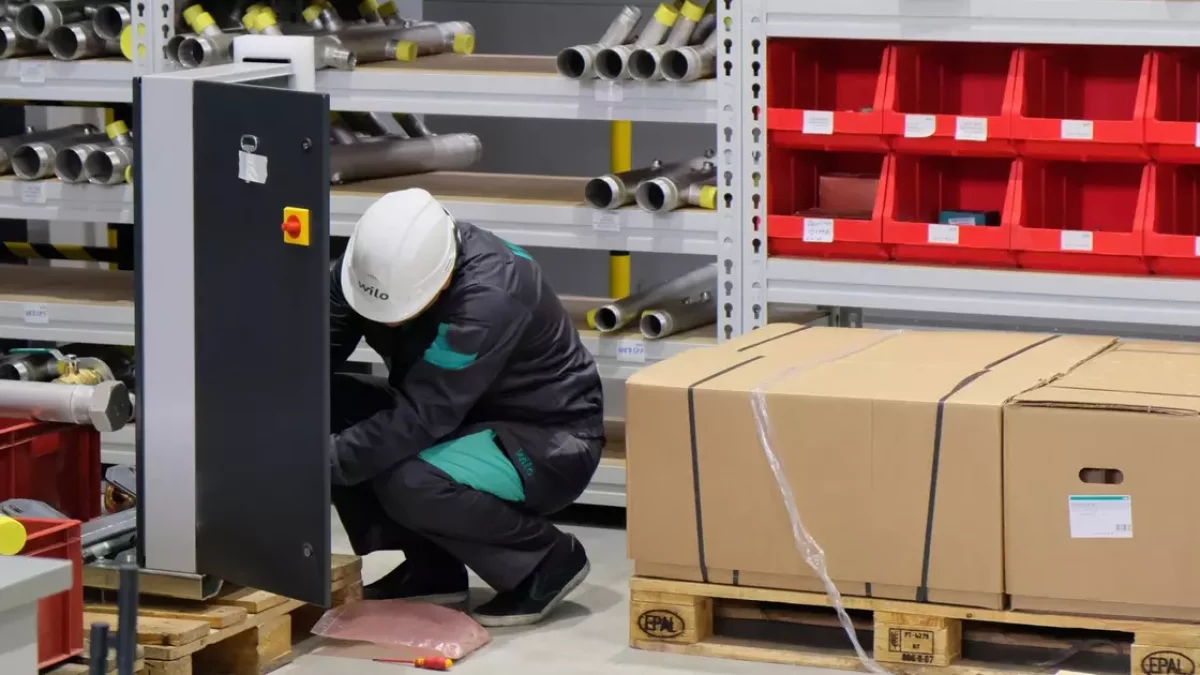 Два работника предприятия насмерть отравились в Кызылординской области.