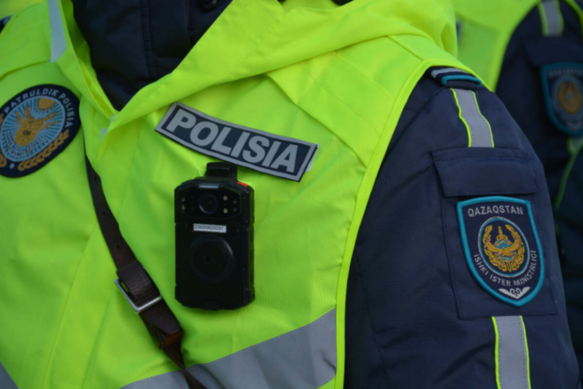 Атырауда әкесі ұрып-соғып, намаз оқуға мәжбүрлеген 11 жасар қыз полицияға жүгінді