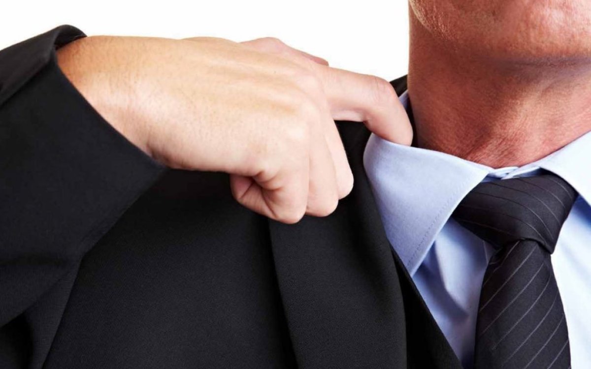 Двух акимов наказали за поведение родственников в Костанайской области