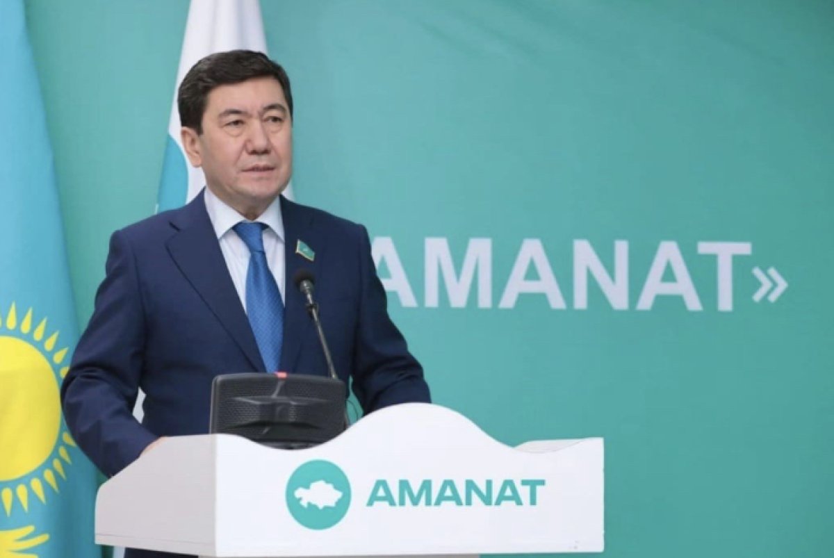 "Партийная сборная «AMANAT» обновилась на 75%", - Е.Кошанов